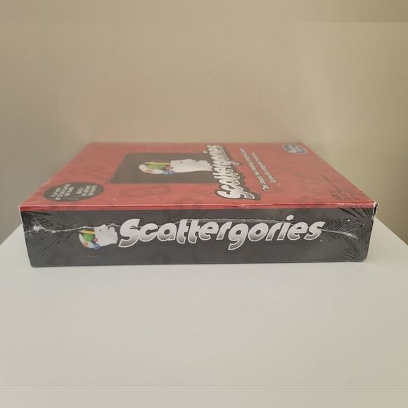 Scattergories Game New In Wrap #1054 - Picture 4 of 8